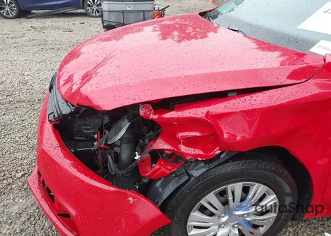 2013 Volkswagen Jetta 2.0L S z USA, uszkodzony, nr VIN 3VW2K7AJ9DM388493